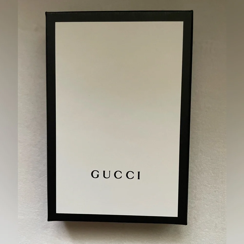 Authentic Gucci Limited Edition Strawberry Supreme Iphone 7/8 Phone Case NIB
